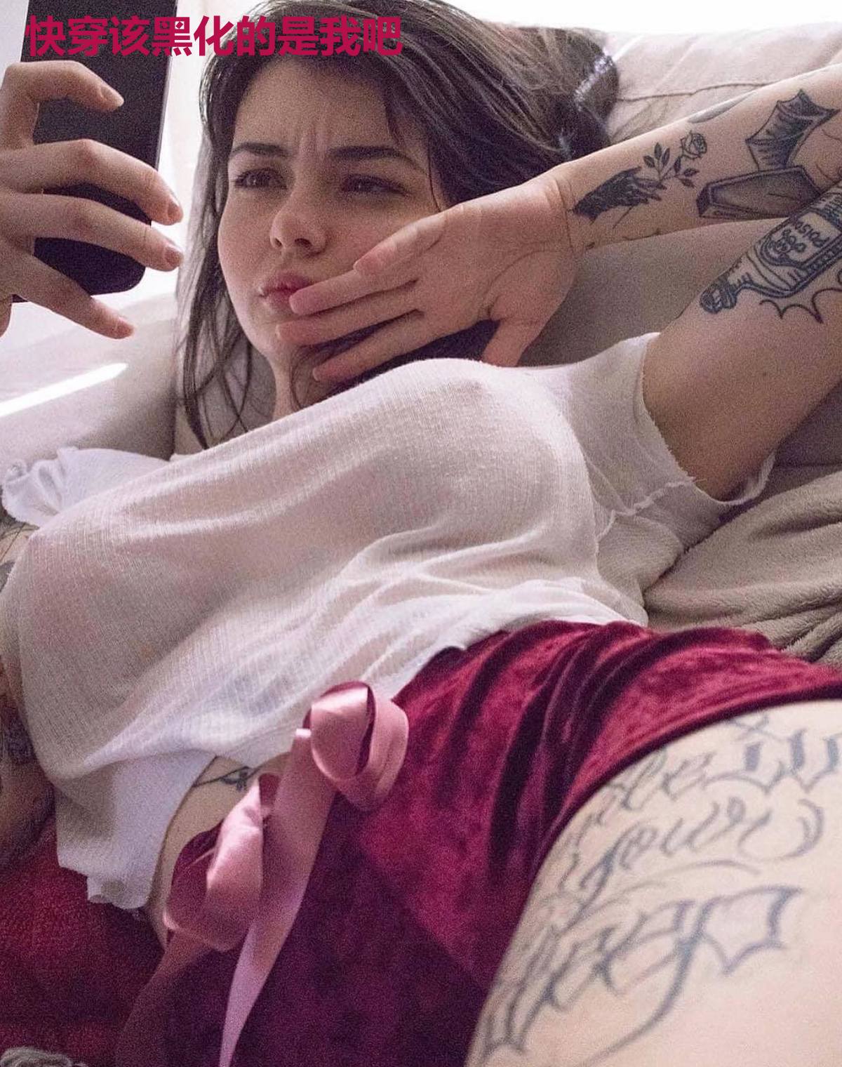 快穿该黑化的是我吧